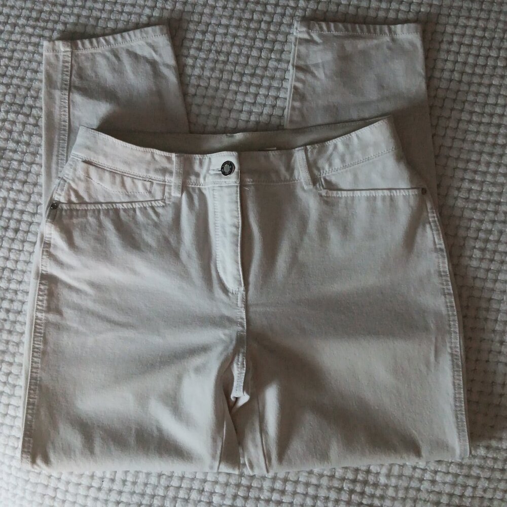 SO Slimming White Denim Jeans by Chico's Size 0.5